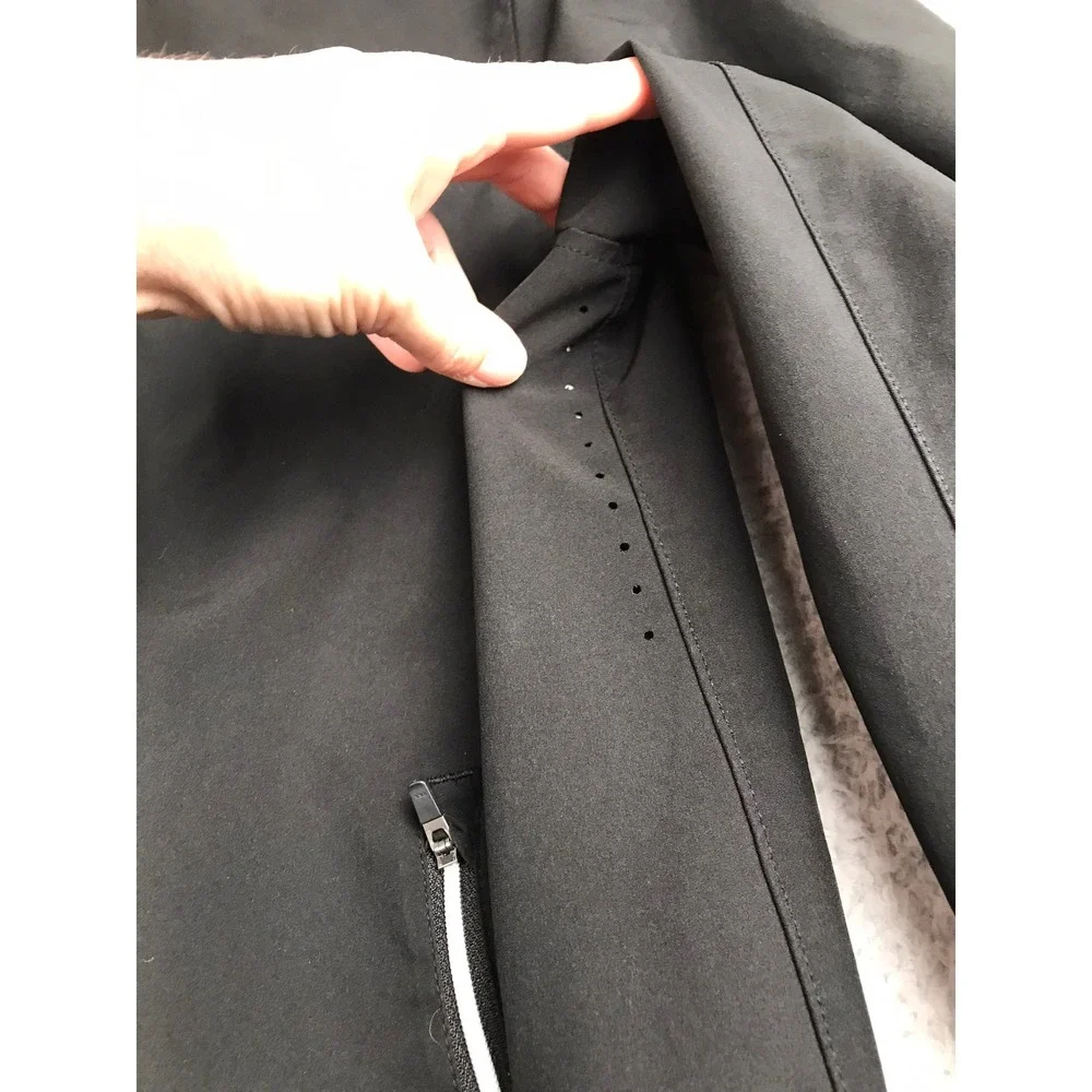Travis Mathew Hooded Performance Rain Jacket‎ Mens S Black Softshell Full Zip